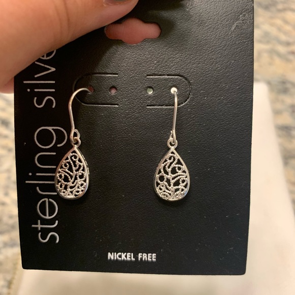 Sterling silver raindrop earrings - Picture 3 of 3